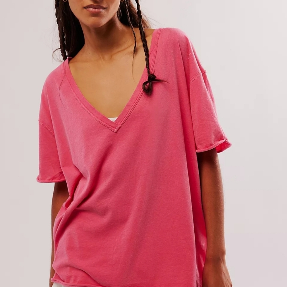 NWOT Free People We The Free Nina V-Neck Tee Size Small